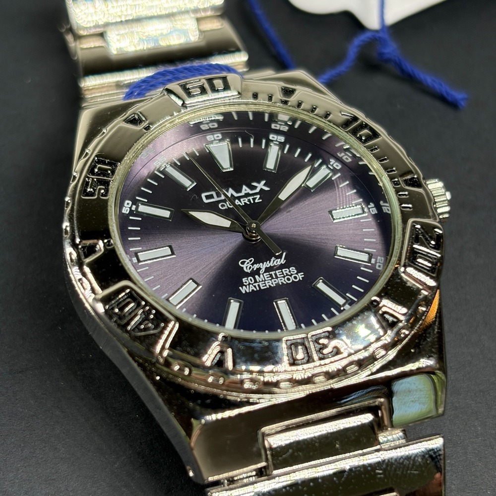 Omax‎ DBA629 Quartz Purple Dial Silver Sport Diver Watch NOS